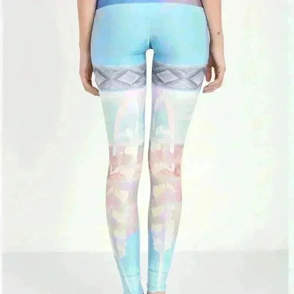 Teeki  Tarot Magick Hot Pant size xs - Picture 3 of 6